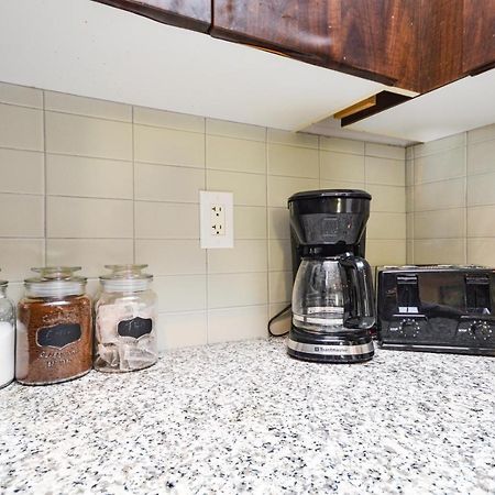 Downtown Toronto Condo Mins From Scotiabank Arena, Tiff, Cn Tower, Union, Mtcc Exterior foto